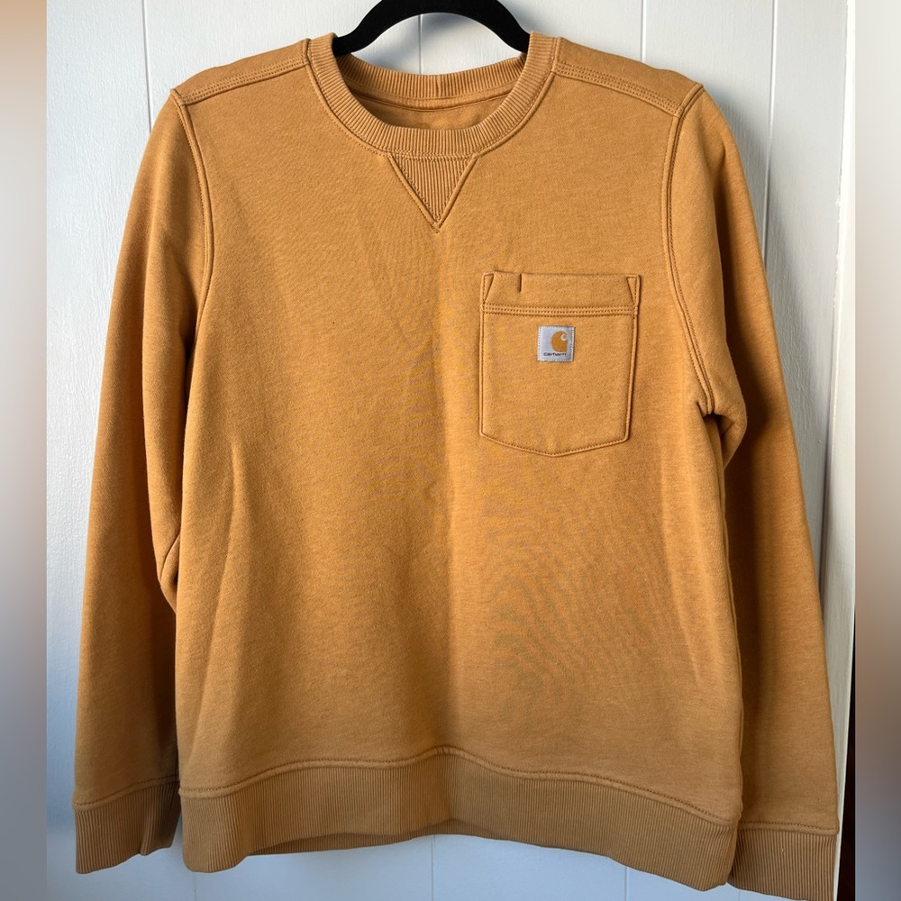 women’s size M carhartt crewneck